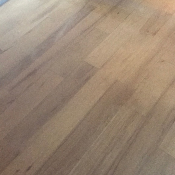 Meet your Posher, Jessica - Picture 1 of 1